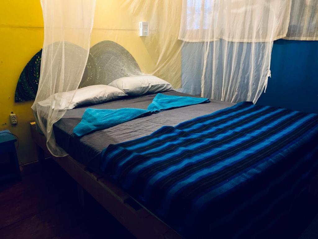 Hotel La Casa Rosada Lívingston エクステリア 写真