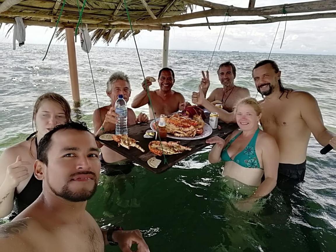 Hotel La Casa Rosada Lívingston エクステリア 写真