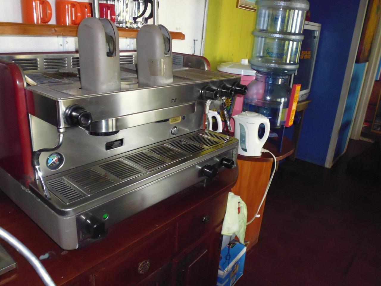 Hotel La Casa Rosada Lívingston エクステリア 写真