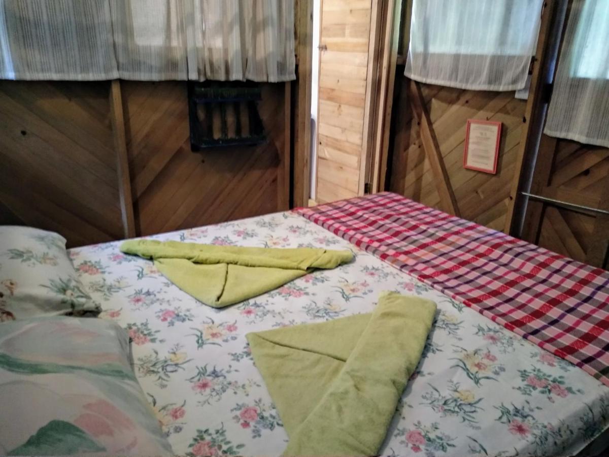 Hotel La Casa Rosada Lívingston エクステリア 写真